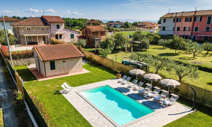 Orentano House | COUNTRY HOUSE IL CARRAIO