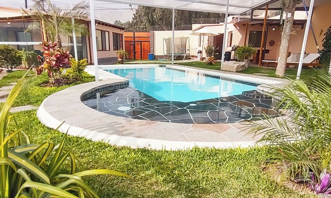 Cieneguilla House | Country house in Cieneguilla with solar heated swimming pool and nice view
