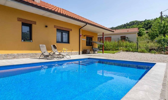 Carabano House | Country House in Lucena