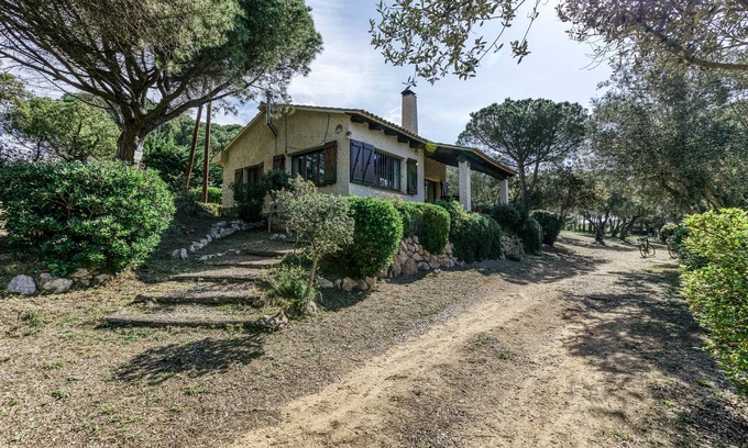 Palafrugell House | Country House "La Barraca de Farena" near the Beach in Palafrugell