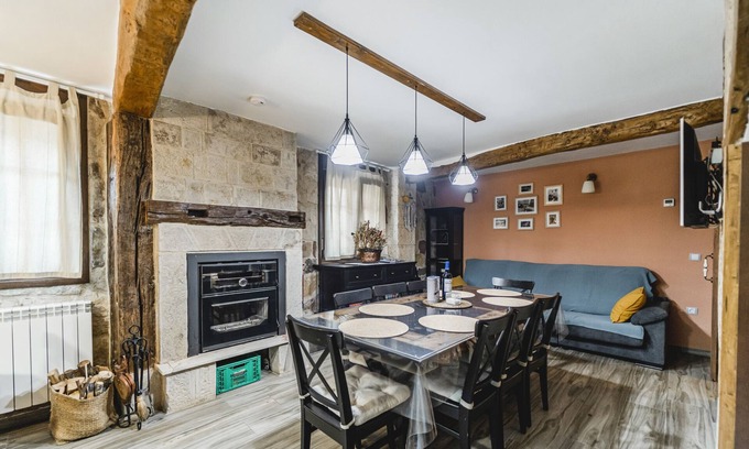 Valmala House | Country House 'La Genciana' with Mountain View and Wi-Fi