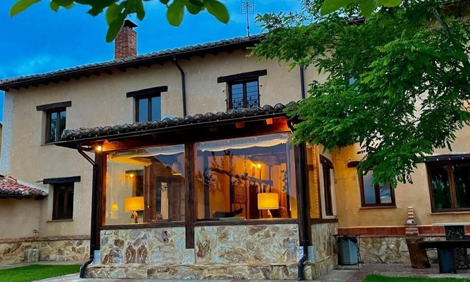 Saldana House | Country House 'La Manzana' with Mountain View, Wi-Fi and Air Conditioning