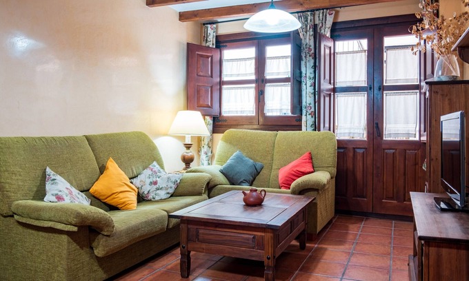 Candelario House | Country House 'Las Puentes 1' with Mountain View, Private Terrace and Wi-Fi