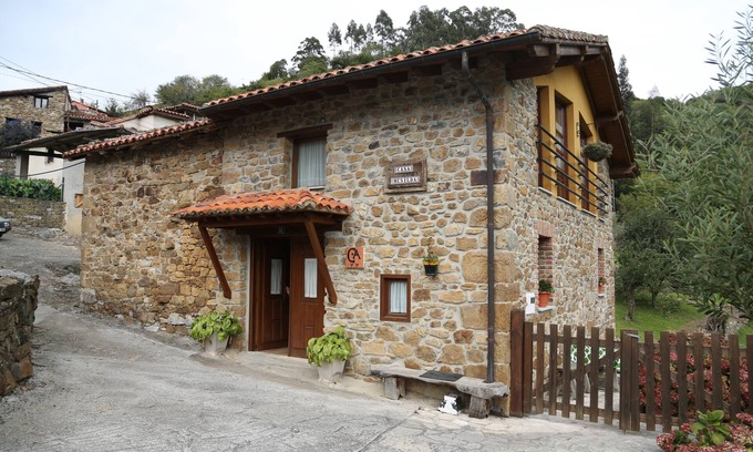 Penamellera Baja House | Country House 'Mesilda' with Mountain View, Private Terrace and Balcony