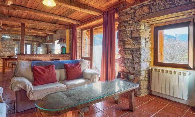 San Emiliano House | Country House 'Mirador De Babia I' with Wi-Fi