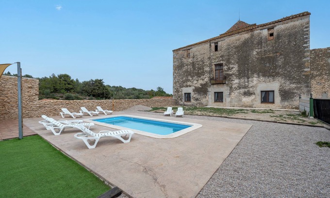 Rossell House | Country House 'Moli Categoria Superior' with Private Pool, Private Terrace and Wi-Fi