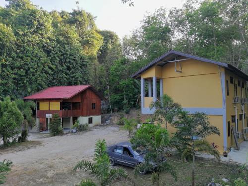 Gua Musang House | Country house Pulai Holiday Village