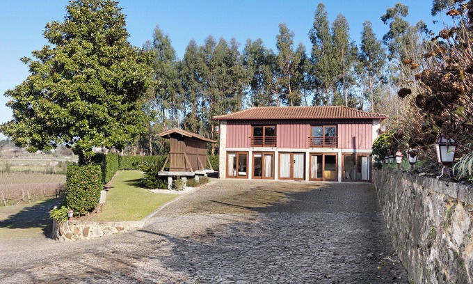 Amares Villa | Country House 'Quinta Da Ataíde' with Mountain View, Wi-Fi and Air Conditioning