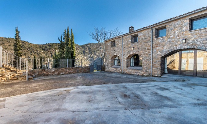 Claverol House | Country House 'Rectoria De Claverol' with Mountain View, Private Terrace and Wi-Fi