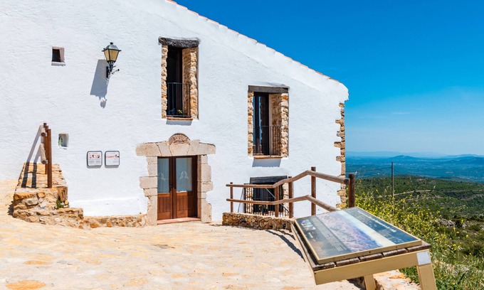 Sarratella House | Country House 'Rosa de los Vientos' with Sea Views, Private Terrace and Wi-Fi