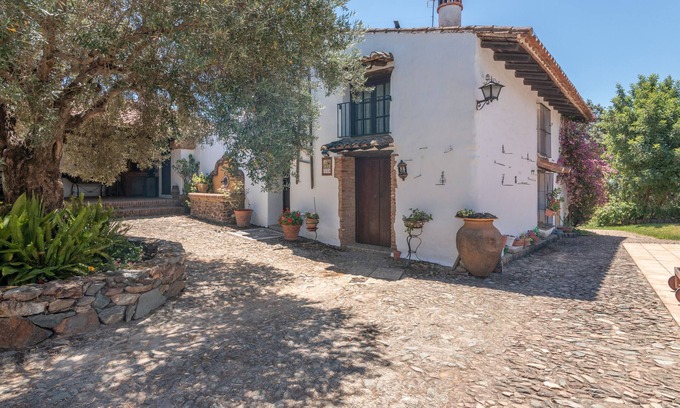 Zalamea la Real House | Country House 'Veda' with Mountain View, Shared Pool and Shared Garden