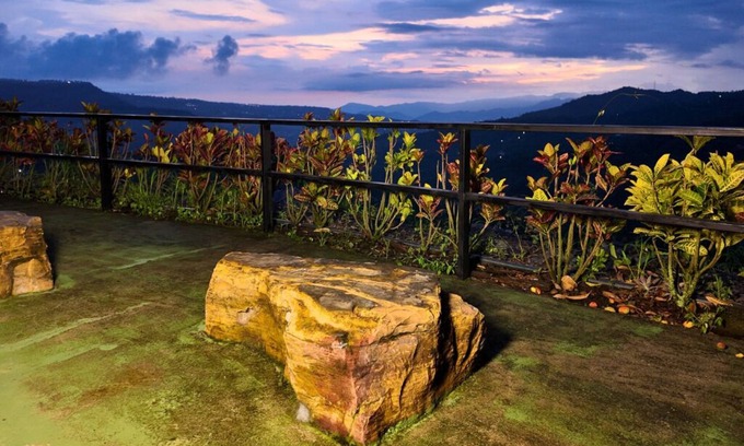 Tena Cottage | Country house with swimming pool, BBQ and gazebo. Near Salto de las Monjas.