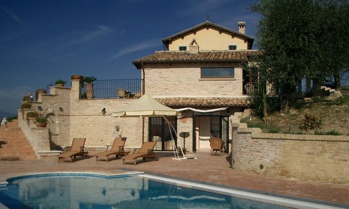 Monteprandone House | Country house with pool in a secluded location with panoramic sea 7 km, pets allowed