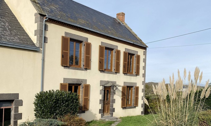 Genouillac House | Country house with enclosed grounds. Pets welcome!