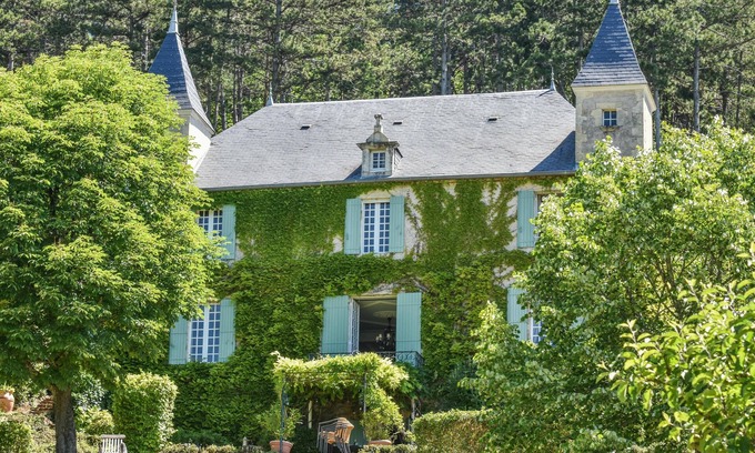 Duravel House | Country house with views and swimming pool