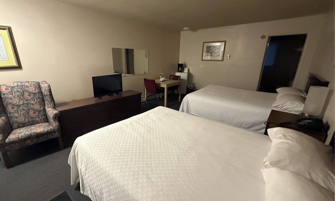 Dunnville Hotel | COUNTRY INN MOTEL