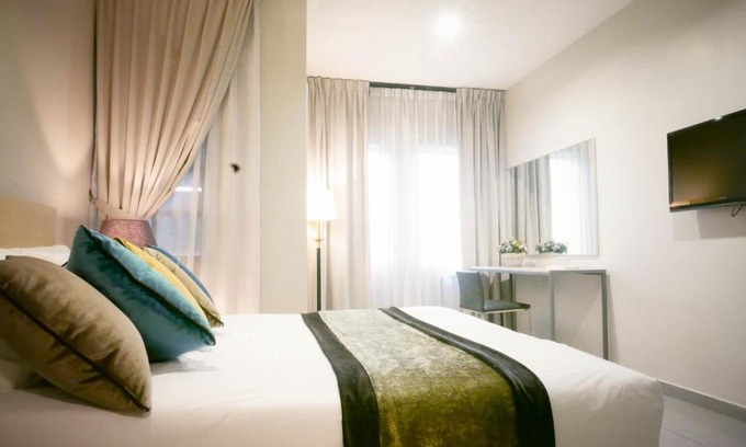 Daerah Kulai Hotel | Country Inn