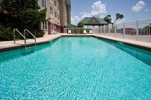 Port Charlotte - Charlotte Harbor Hotel | Country Inn & Suites by Radisson, Port Charlotte, FL