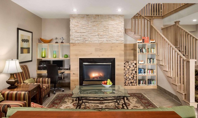 Shepherdsville Hotel | Country Inn & Suites by Radisson, Louisville South, KY