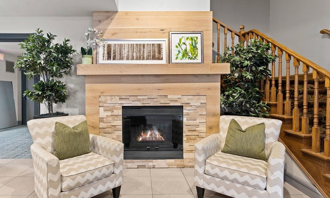North Industrial Hotel | Country Inn & Suites by Radisson, Saskatoon, SK