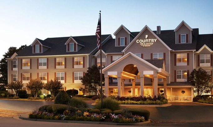 Eagan Park Hotel | Country Inn & Suites by Radisson Atlanta Airport North GA
