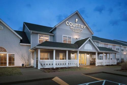 Grinnell Hotel | Country Inn & Suites by Radisson, Grinnell, IA
