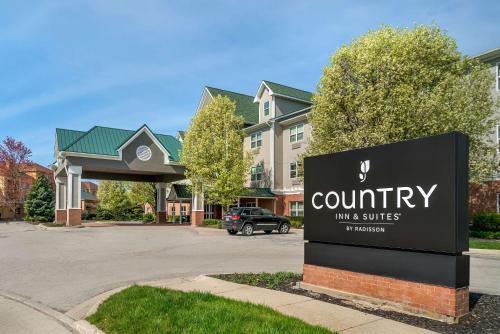 Rossford Hotel | Country Inn & Suites by Radisson, Rossford - Toledo South