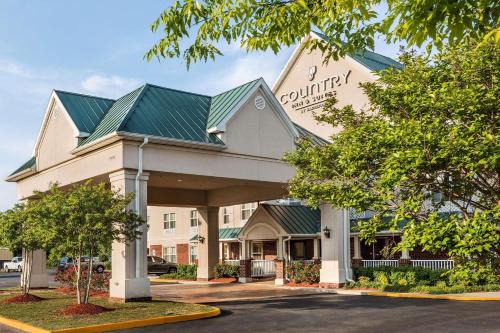 Bermuda Hotel | Country Inn & Suites by Radisson, Chester, VA