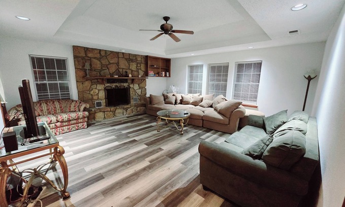 Roanoke Other | Country Living at its Best!
