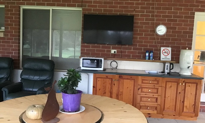 Deniliquin Other | Country living … Ideal for families and groups.