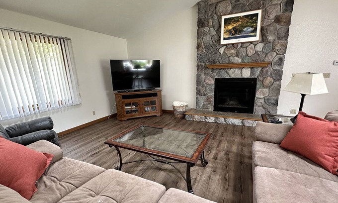 Ludington Other | Country Living Near the Beach!