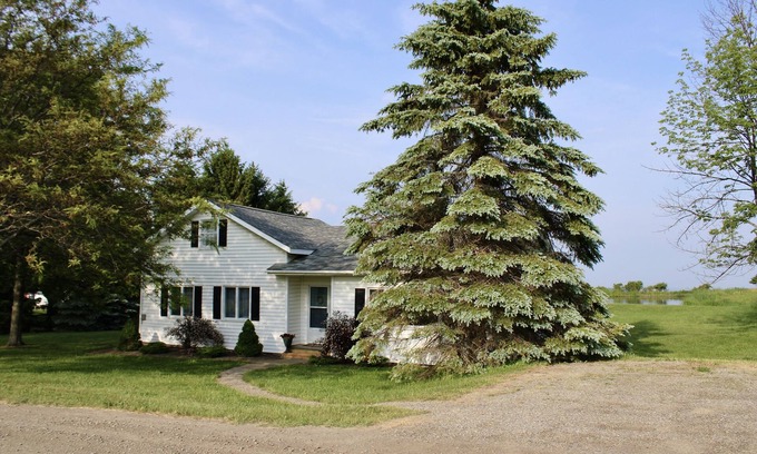 Jasper House | Country living on a working farm