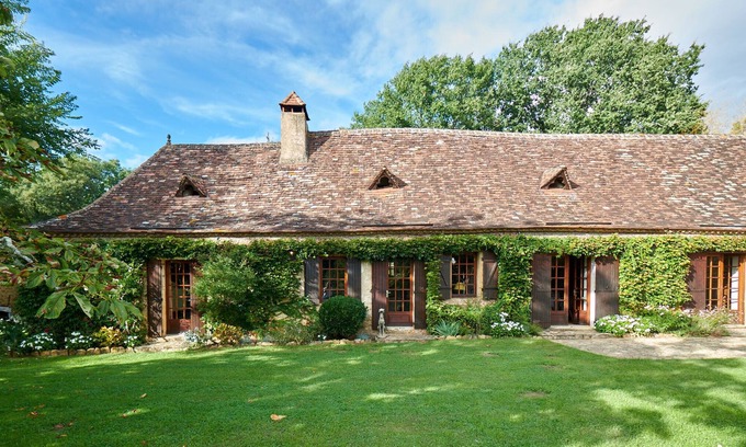 Badefols-sur-Dordogne House | Country manor in Badefols sur Dordogne. Very peaceful.