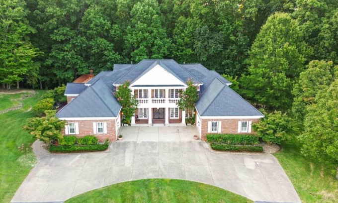 London House | Country Mansion