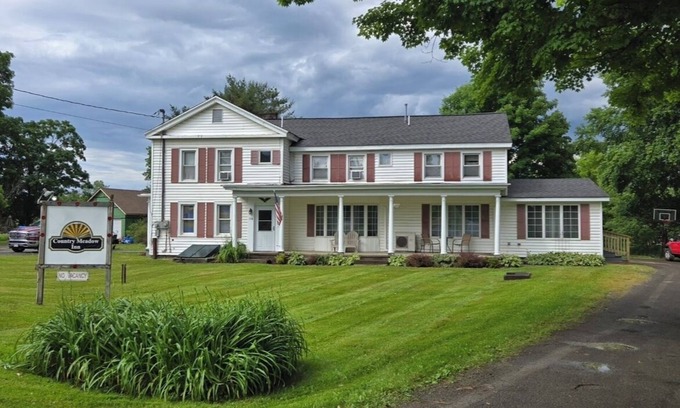 Milford Other | Country Meadows - Bring the whole family, or better yet maybe 3!