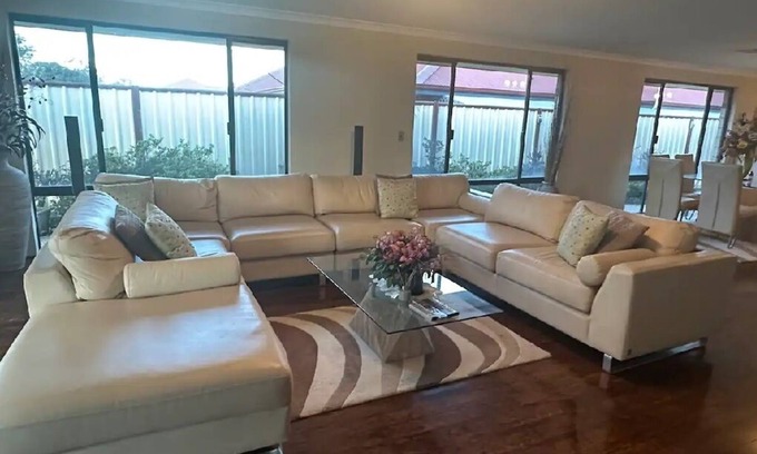 Collie House | Country Oasis on Evans StreetnEntire home in Collie, Australia