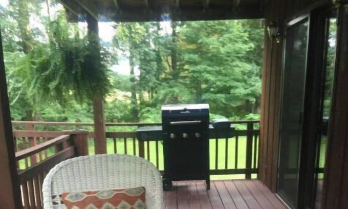 Clinton Corners Apartment | Country Private Rhinebeck Apartment