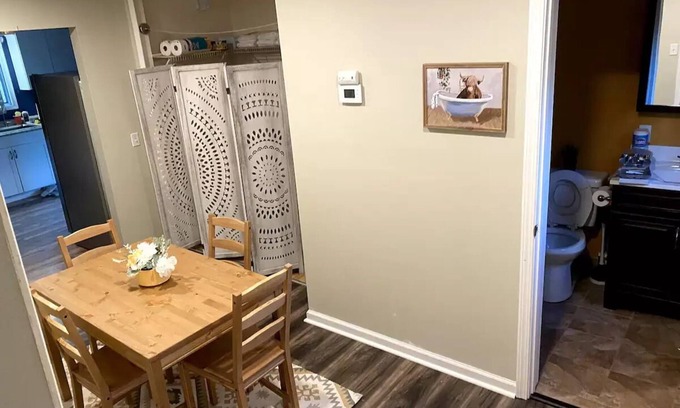 Jeffersonville - Clarksville House | Country retreat in the city.