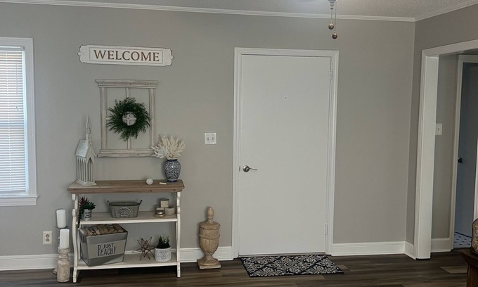 McRae House | Country Springs Cottage - 2-bedroom house in charming McRae-Helena