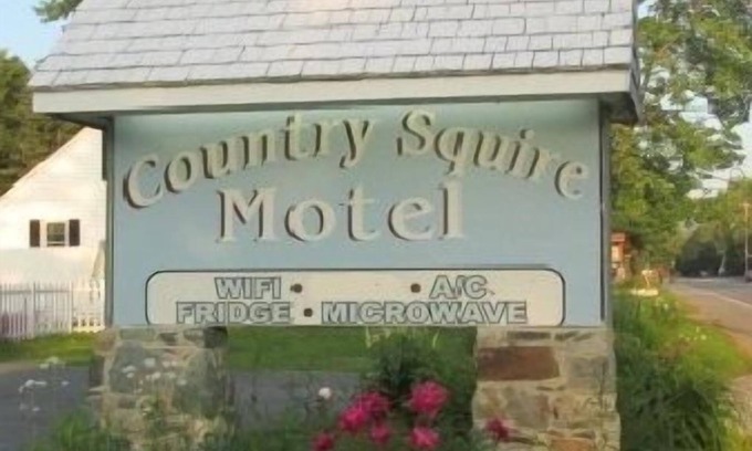 Littleton Hotel | Country Squire Motel
