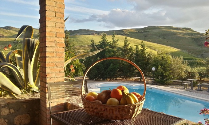 Centuripe House | Countryhouse "San Todaro" with Swimming Pool