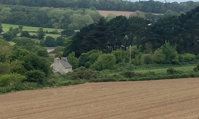 Plouguerneau House | Countryside by the sea. Quiet location close to beaches.