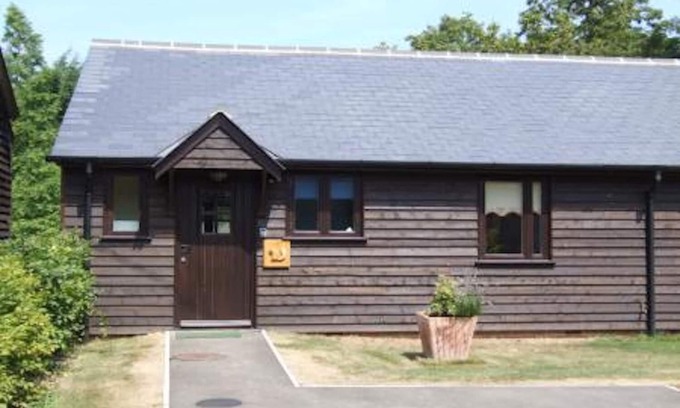 Ashford House | Countryside Cottage near the Award-Winning Village of Woodchurch