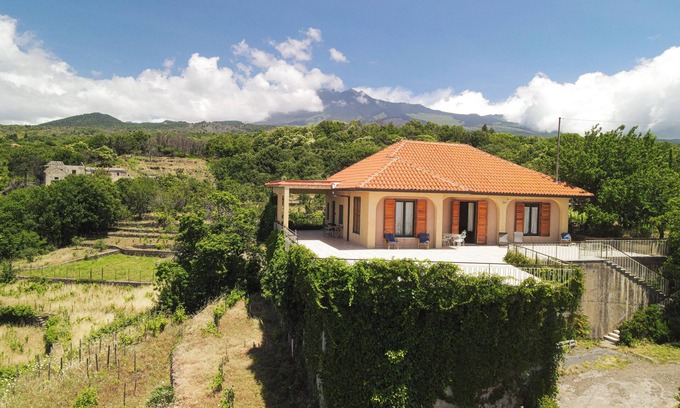 Adrano House | Countryside House on Etna Volcano