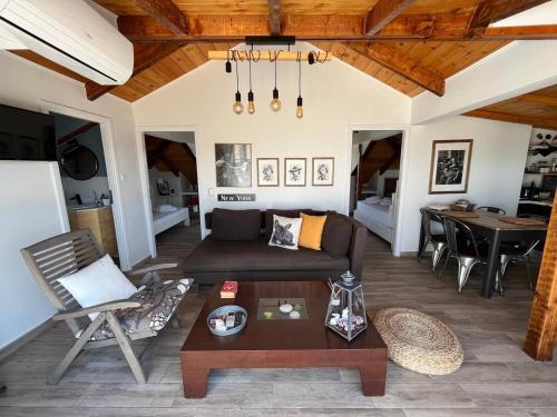Kefalari House | Countryside Loft - Inachos
