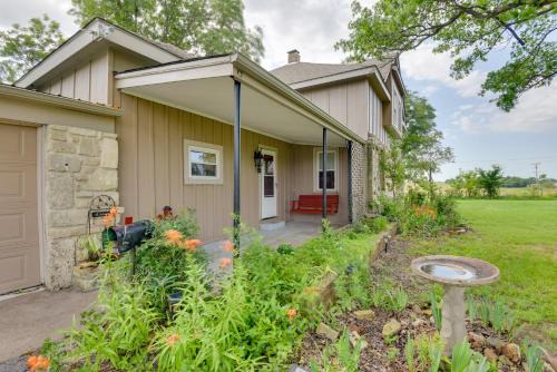 Osage County House | Countryside Retreat with Pasture Views in Hominy