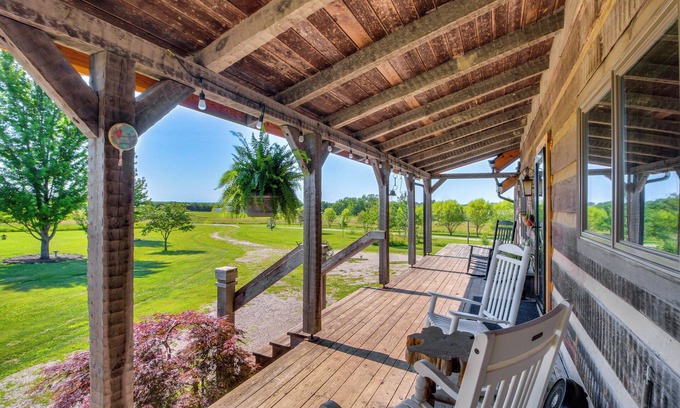 Centerville Apartment | Countryside Vacation Rental in Paola!