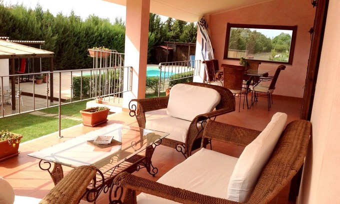 Olmedo Villa | Countryside Villa with swimming pool. Bedrooms all Ensuite.