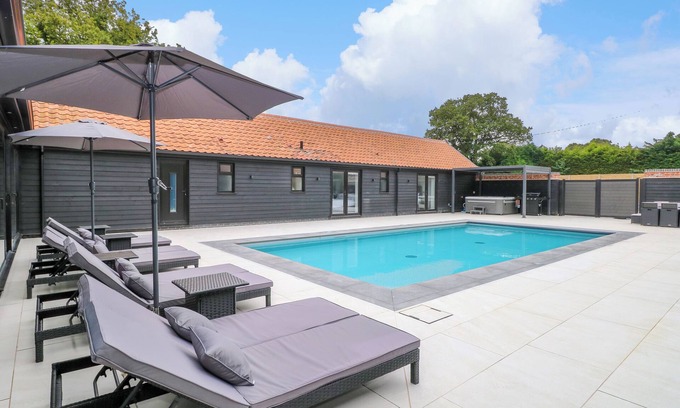 Irstead Cottage | COUNTY FARM BARN, family friendly, with pool in South Walsham