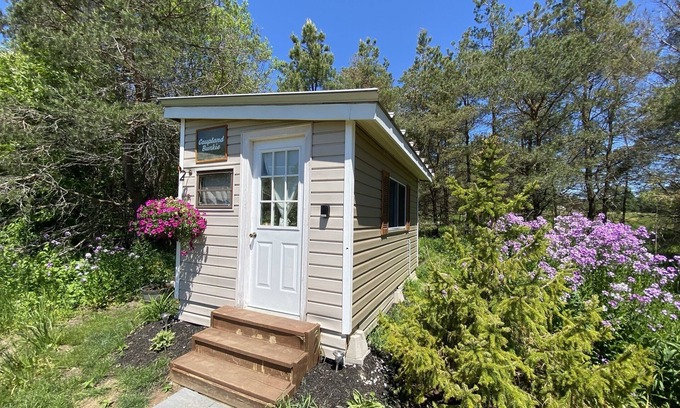Hepworth House | Coupland Glamping Bunkie, Hepworth, 3 Wooded A